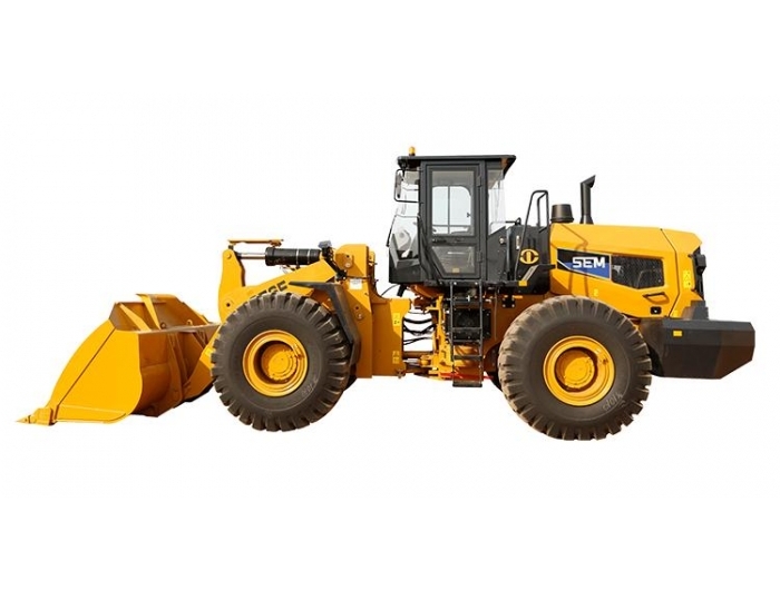 Колесные погрузчики средней мощности SEM676F